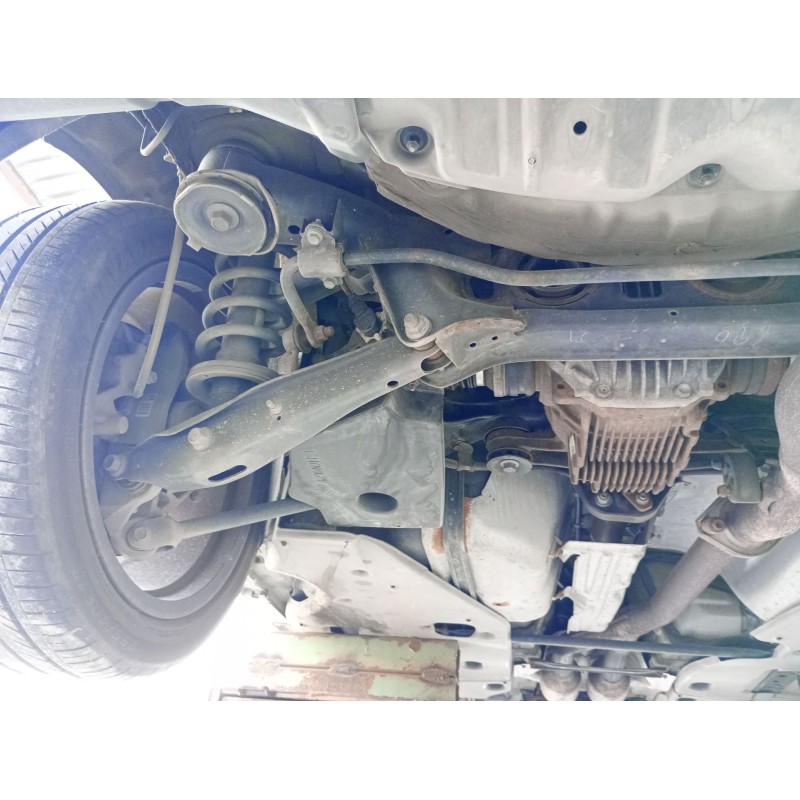Recambio de puente trasero para lexus is ii (_e2_) 220d (ale20) referencia OEM IAM   