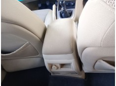 Recambio de apoyabrazos central para hyundai santa fé ii (cm) 2.2 crdi gls referencia OEM IAM   