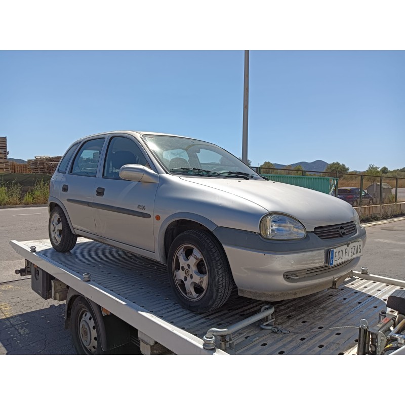 opel corsa b (s93) del año 2000