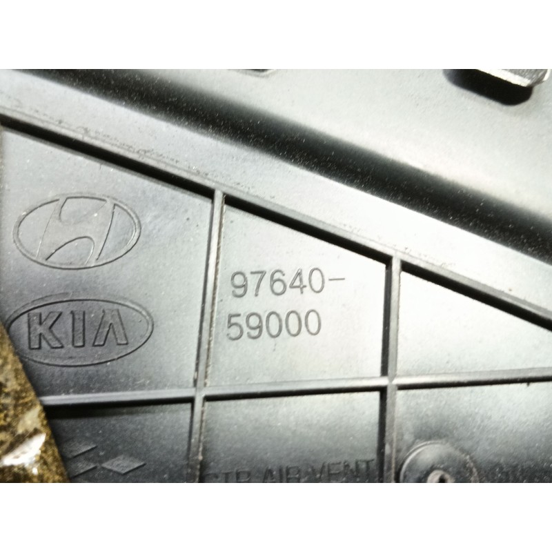 Recambio de rejilla aireadora para hyundai h350 furgoneta 2.5 crdi referencia OEM IAM   