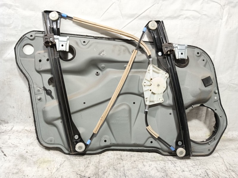 Recambio de elevalunas delantero derecho para volkswagen golf iv berlina (1j1) advance referencia OEM IAM   