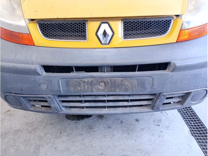 Recambio de paragolpes delantero para renault trafic ii furgoneta (fl) 2.5 dci 135 (fl0d) referencia OEM IAM   