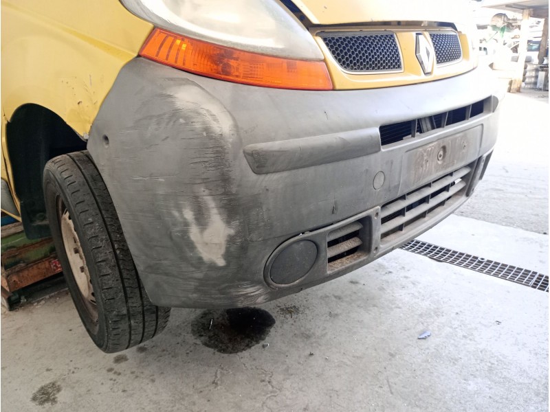 Recambio de paragolpes delantero para renault trafic ii furgoneta (fl) 2.5 dci 135 (fl0d) referencia OEM IAM   