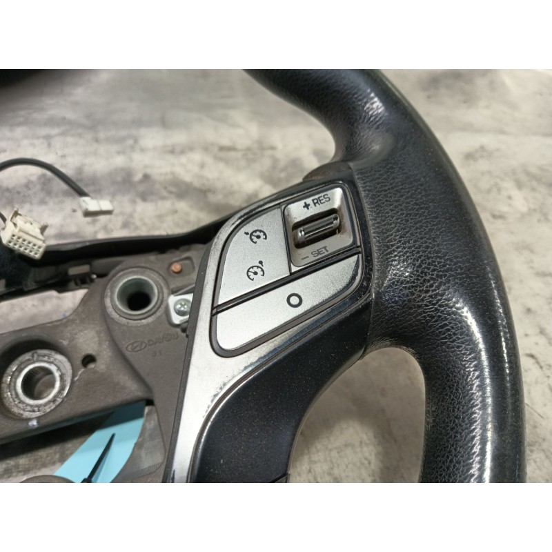 Recambio de volante para hyundai h350 furgoneta 2.5 crdi referencia OEM IAM   