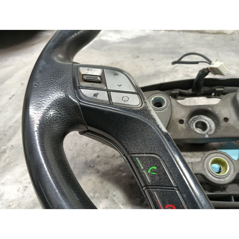Recambio de volante para hyundai h350 furgoneta 2.5 crdi referencia OEM IAM   