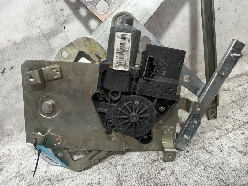 Recambio de elevalunas delantero derecho para renault megane iii berlina 5 p authentique referencia OEM IAM   