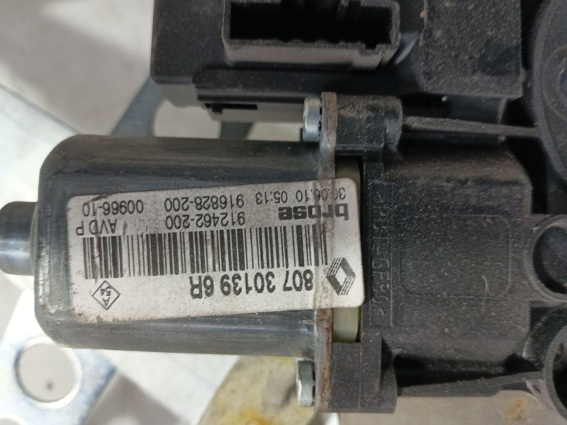 Recambio de elevalunas delantero derecho para renault megane iii berlina 5 p authentique referencia OEM IAM   