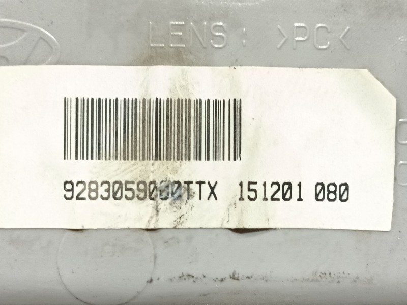 Recambio de luz interior para hyundai h350 furgoneta 2.5 crdi referencia OEM IAM 9283059000 928004H100 