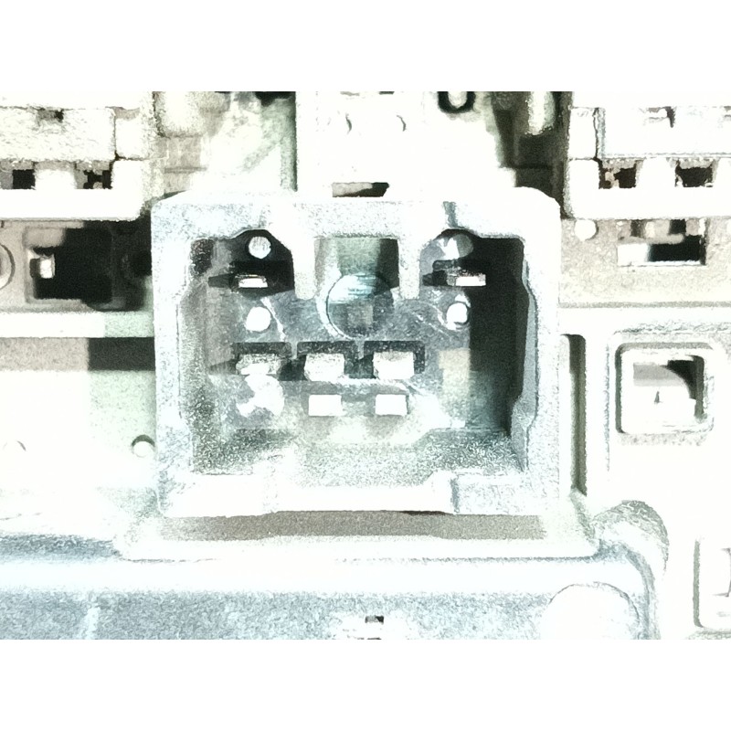 Recambio de luz interior para hyundai h350 furgoneta 2.5 crdi referencia OEM IAM 9283059000 928004H100 