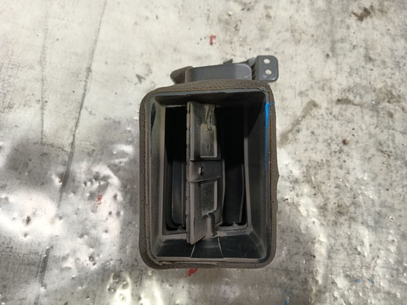 Recambio de rejilla aireadora para hyundai h350 furgoneta 2.5 crdi referencia OEM IAM   