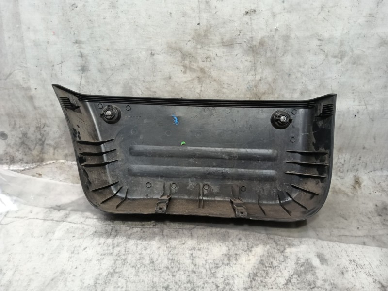 Recambio de moldura para hyundai h350 furgoneta 2.5 crdi referencia OEM IAM   