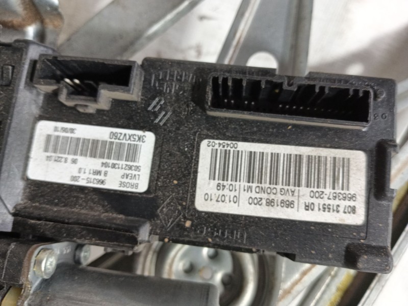 Recambio de elevalunas delantero izquierdo para renault megane iii berlina 5 p authentique referencia OEM IAM   