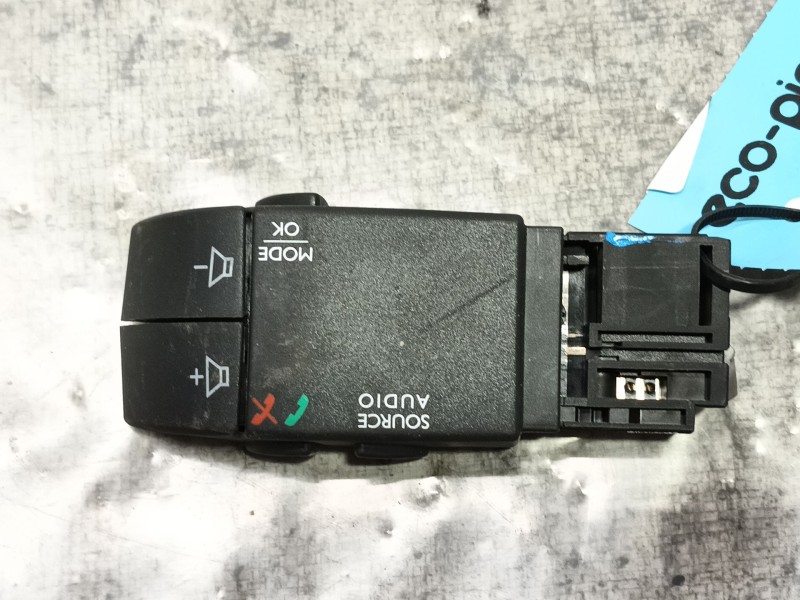 Recambio de mando multifuncion para renault clio iv (bh_) 0.9 tce 90 referencia OEM IAM   