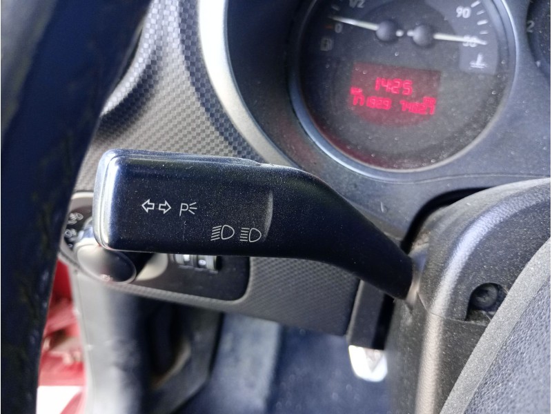 Recambio de mando intermitentes para seat leon (1p1) 1.9 tdi referencia OEM IAM 0  