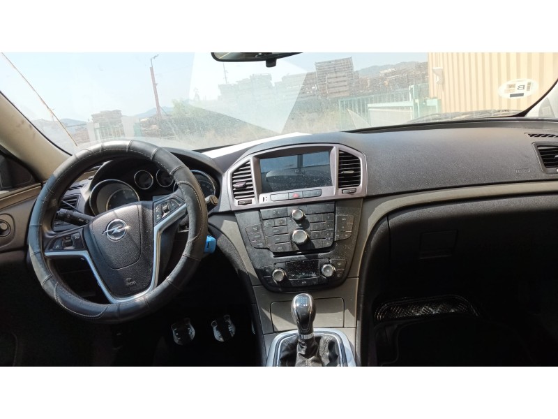 opel insignia a sedán (g09) del año 2011