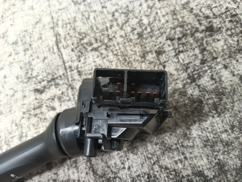 Recambio de mando limpia para peugeot 108 1.0 vti 72 referencia OEM IAM   