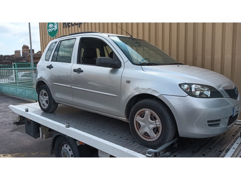 mazda 2 (dy) del año 2003