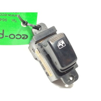 MANDO ELEVALUNAS TRASERO DERECHO 935811G000 