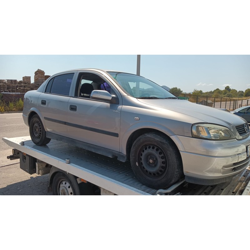 opel astra g hatchback (t98) del año 2001