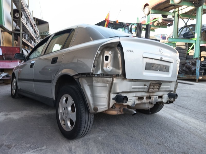 opel astra g hatchback (t98) del año 2001