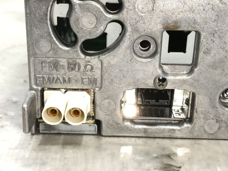 Recambio de sistema audio / radio cd para audi a5 (8t3) 1.8 tfsi referencia OEM IAM 8T1057186CX 8T1035186C 