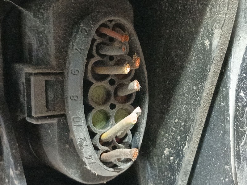 Recambio de faro izquierdo para audi q7 (4lb) 3.0 tdi quattro referencia OEM IAM   