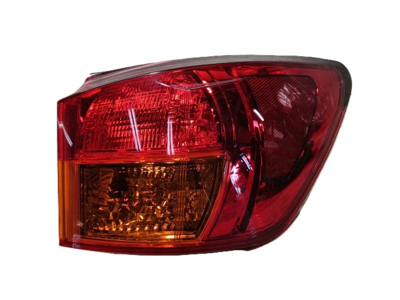 Recambio de piloto trasero derecho para lexus is200 (ds2/is2) 220d referencia OEM IAM   