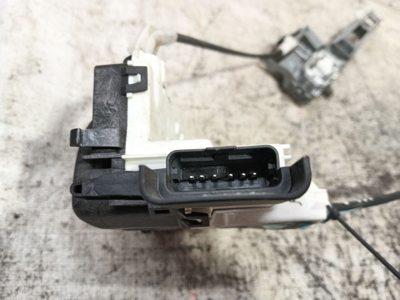 Recambio de cerradura puerta delantera derecha para citroën c3 collection referencia OEM IAM   