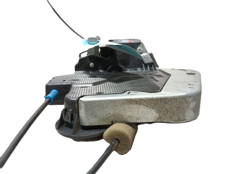 Recambio de cerradura puerta trasera derecha para lexus is200 (ds2/is2) 220d referencia OEM IAM   