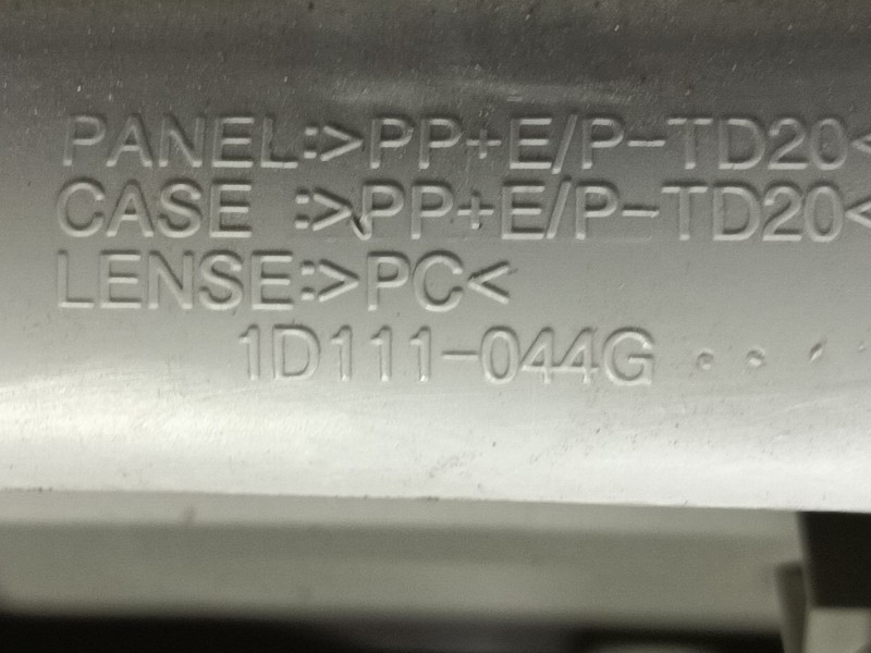 Recambio de luz interior para lexus is200 (ds2/is2) 220d referencia OEM IAM 8126053021B0 1D111044G 