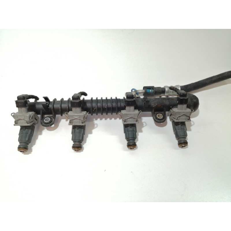 Recambio de rampa inyectora para opel corsa c club referencia OEM IAM 0280151076  1928404261
