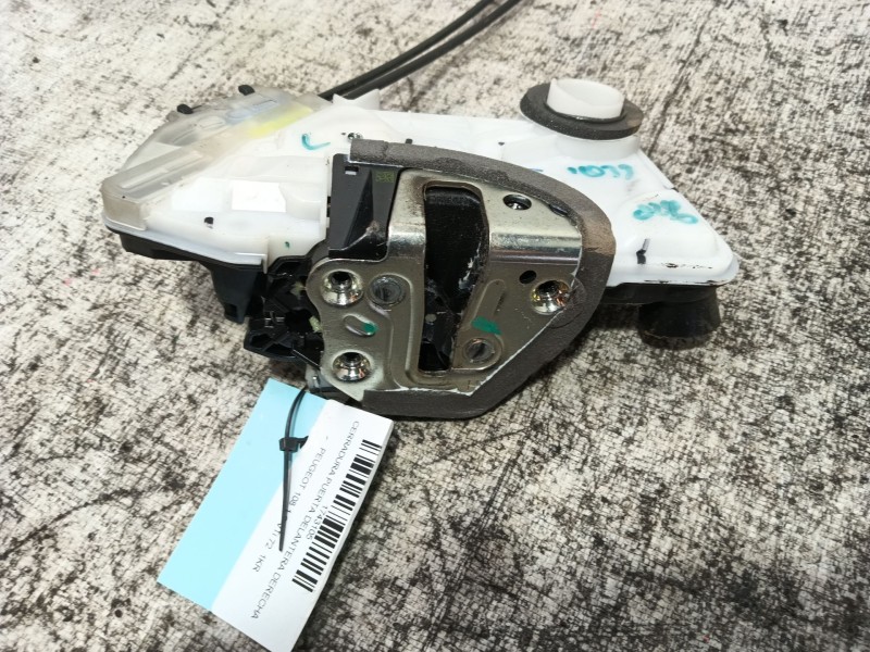 Recambio de cerradura puerta delantera derecha para peugeot 108 1.0 vti 72 referencia OEM IAM   