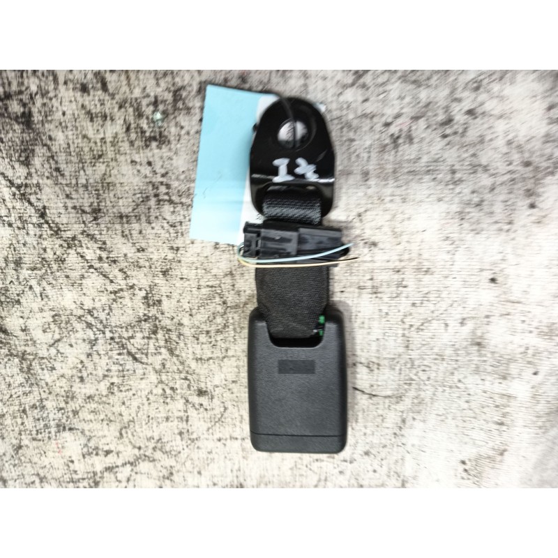 Recambio de enganche cinturon trasero izquierdo para peugeot 108 1.0 vti 72 referencia OEM IAM   