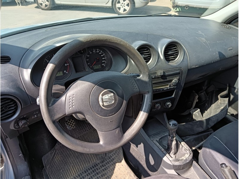 seat ibiza iii (6l1) del año 2003