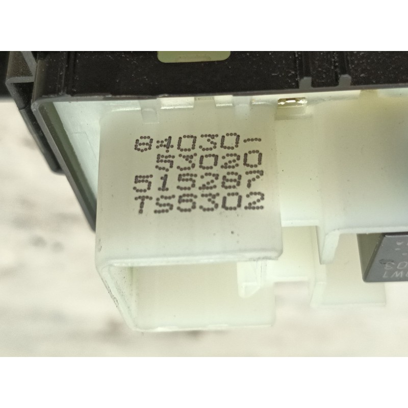 Recambio de mando elevalunas trasero derecho para lexus is200 (ds2/is2) 220d referencia OEM IAM   