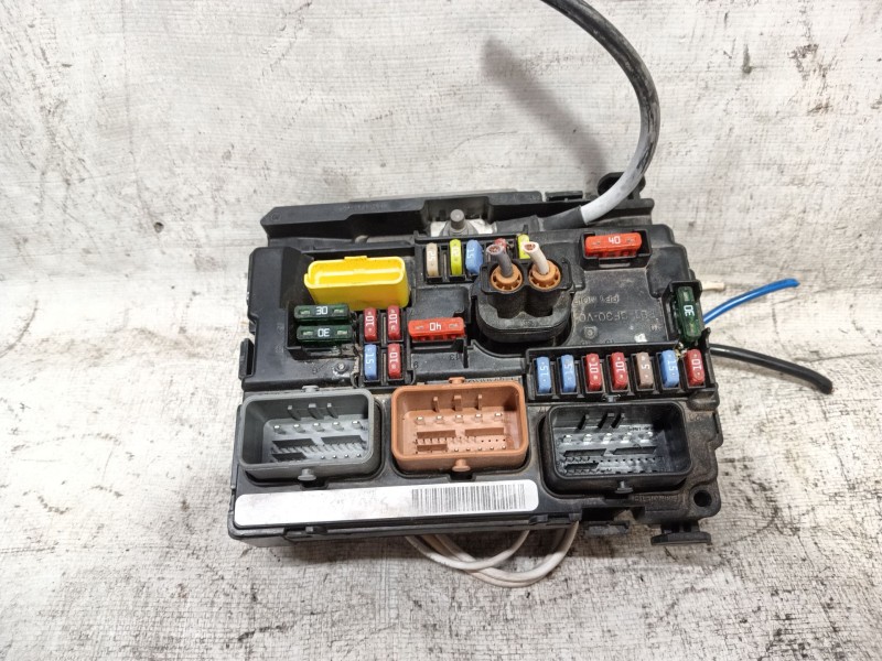 Recambio de caja reles / fusibles para citroën c3 collection referencia OEM IAM   