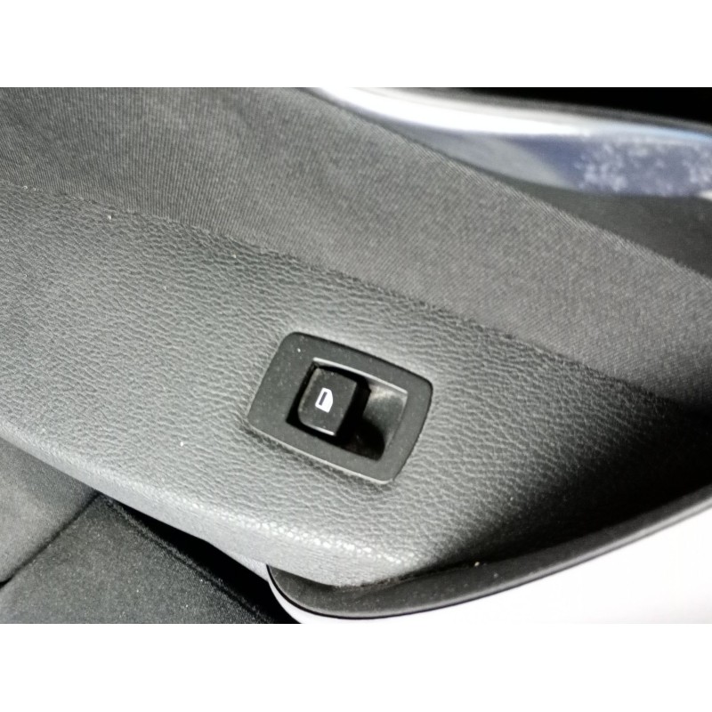 Recambio de mando elevalunas trasero izquierdo para bmw x3 (e83) xdrive 20 d referencia OEM IAM   
