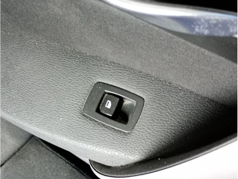 Recambio de mando elevalunas trasero izquierdo para bmw x3 (e83) xdrive 20 d referencia OEM IAM   
