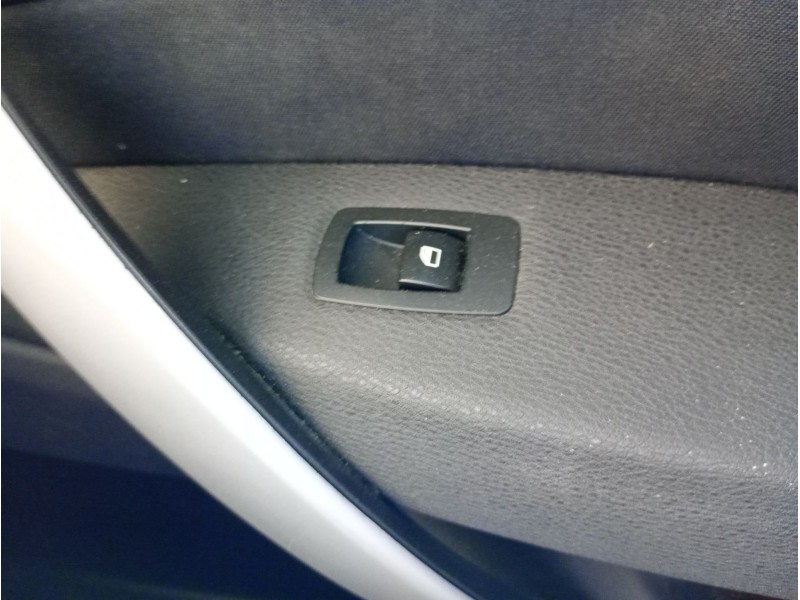 Recambio de mando elevalunas delantero derecho para bmw x3 (e83) xdrive 20 d referencia OEM IAM   