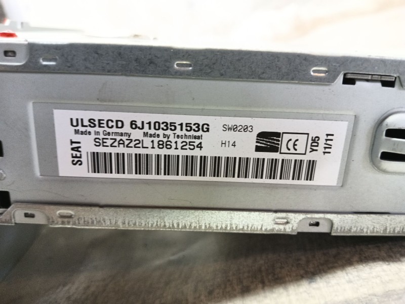 Recambio de sistema audio / radio cd para seat ibiza iv (6j5, 6p1) 1.4 referencia OEM IAM 6J1035153G SEZAZ2L1861254 