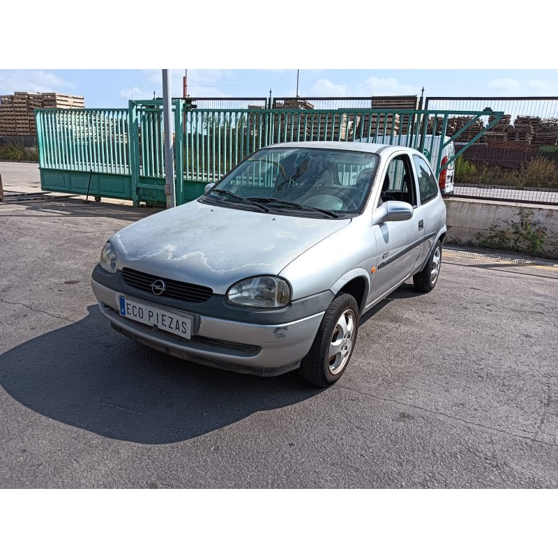 opel corsa b (s93) del año 2000