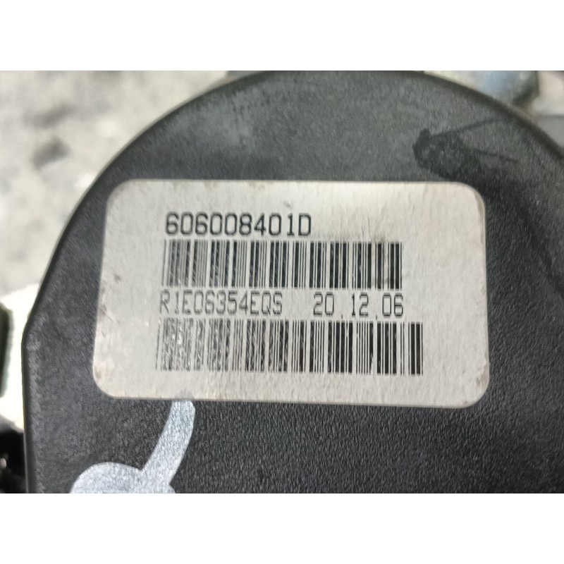 Recambio de cinturon seguridad delantero derecho para chrysler sebring (js) 2.0 crd referencia OEM IAM YX321D5AC P0YX331D5AD 