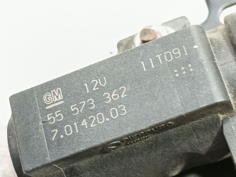 Recambio de valvula aire adicional para opel insignia berlina cosmo referencia OEM IAM 55575611 70142003 