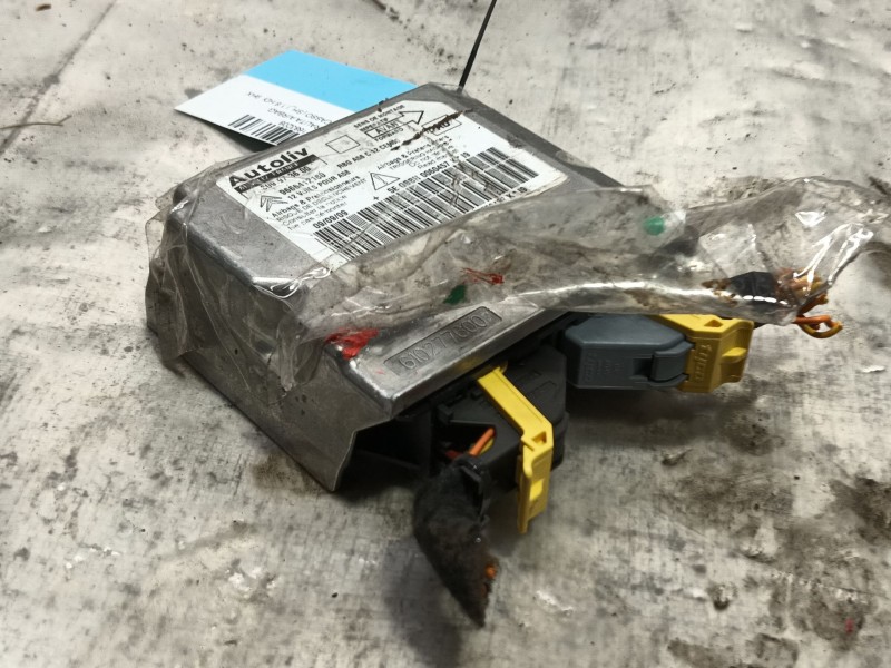 Recambio de centralita airbag para citroën c3 picasso (sh_) 1.6 hdi referencia OEM IAM   