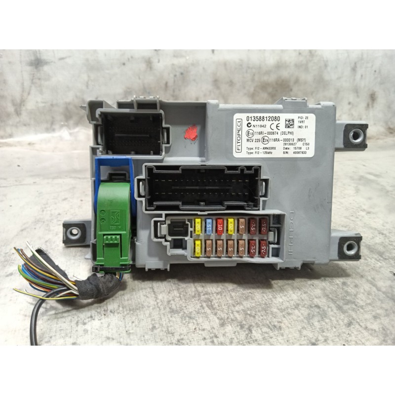 Recambio de caja reles / fusibles para peugeot bipper tepee basis referencia OEM IAM   