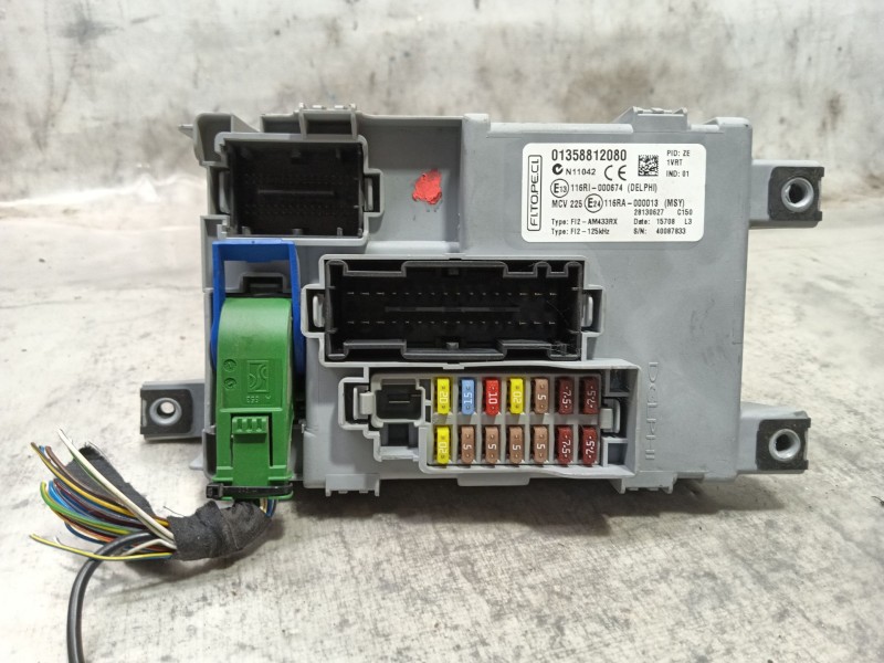 Recambio de caja reles / fusibles para peugeot bipper tepee basis referencia OEM IAM   