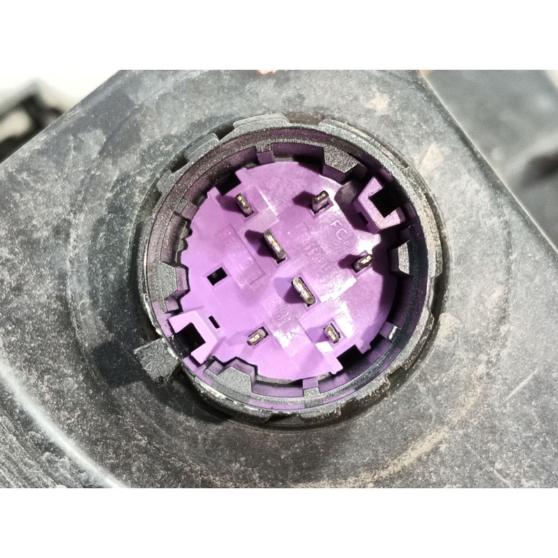 Recambio de faro derecho para peugeot bipper tepee basis referencia OEM IAM  PARA PULIR 