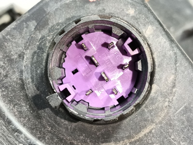 Recambio de faro derecho para peugeot bipper tepee basis referencia OEM IAM  PARA PULIR 