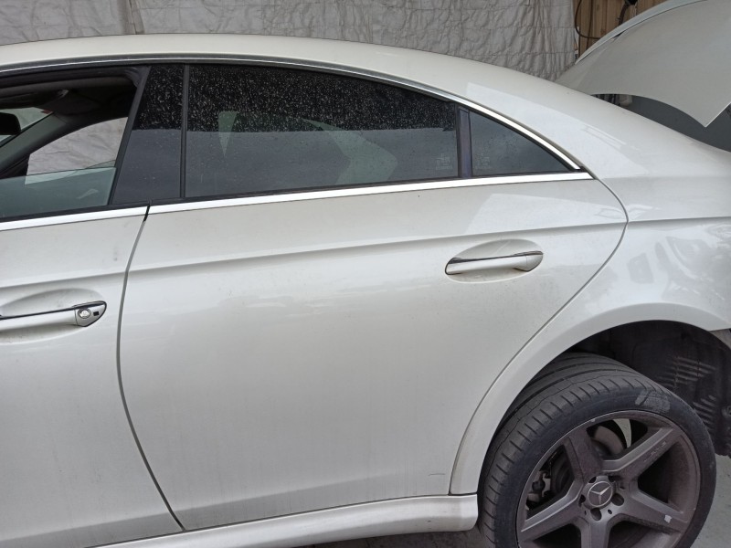 Recambio de puerta trasera izquierda para mercedes-benz cls (c219) cls 320 cdi (219.322) referencia OEM IAM   