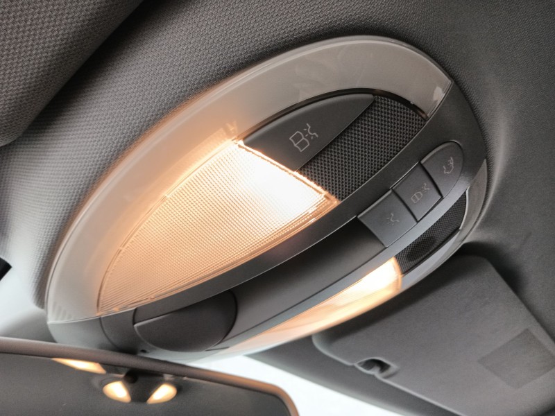Recambio de luz interior para mercedes-benz cls (c219) cls 320 cdi (219.322) referencia OEM IAM   